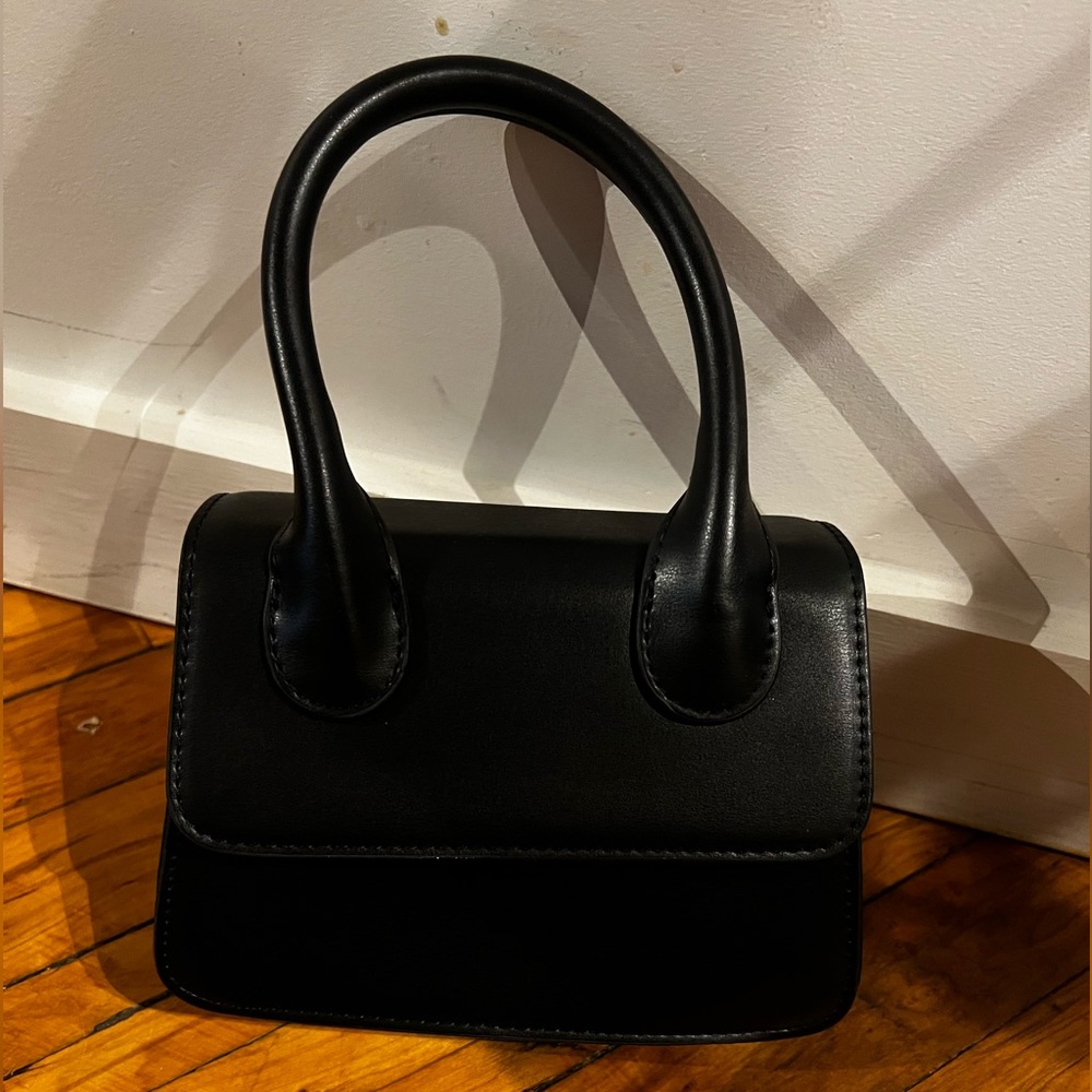 Abercrombie & Fitch Black Mini Purse